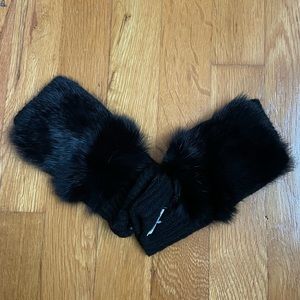 Black Fur Fingerless Gloves